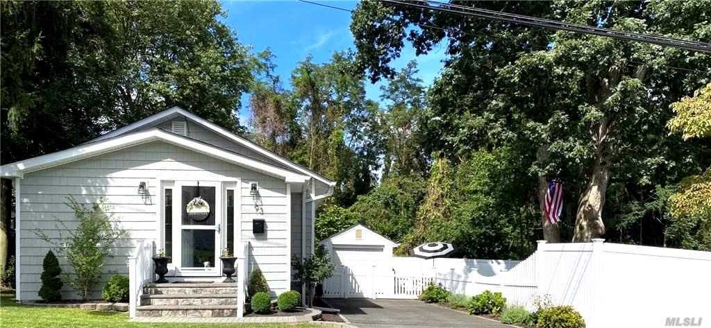 Property Photo:  93 Eastview Road  NY 11779 