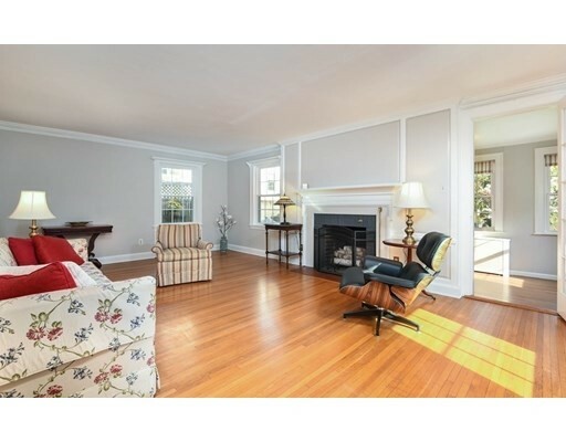 Property Photo:  33 Park Ave  MA 02494 