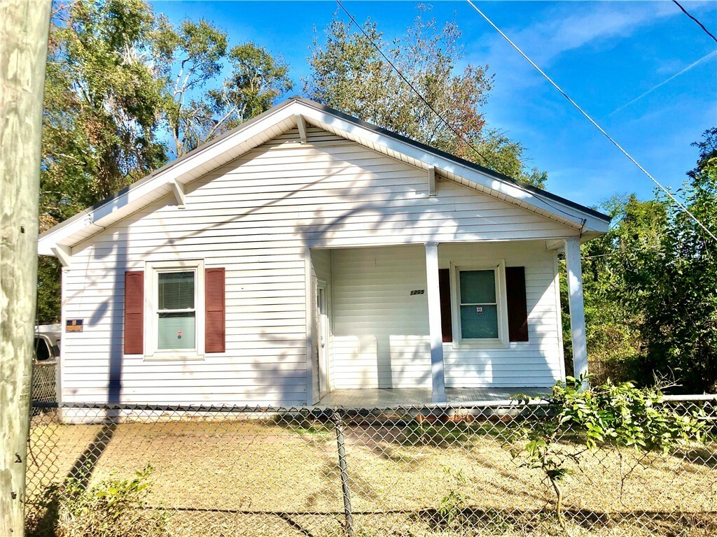 Property Photo: 1205 Goddard Avenue SC 29678