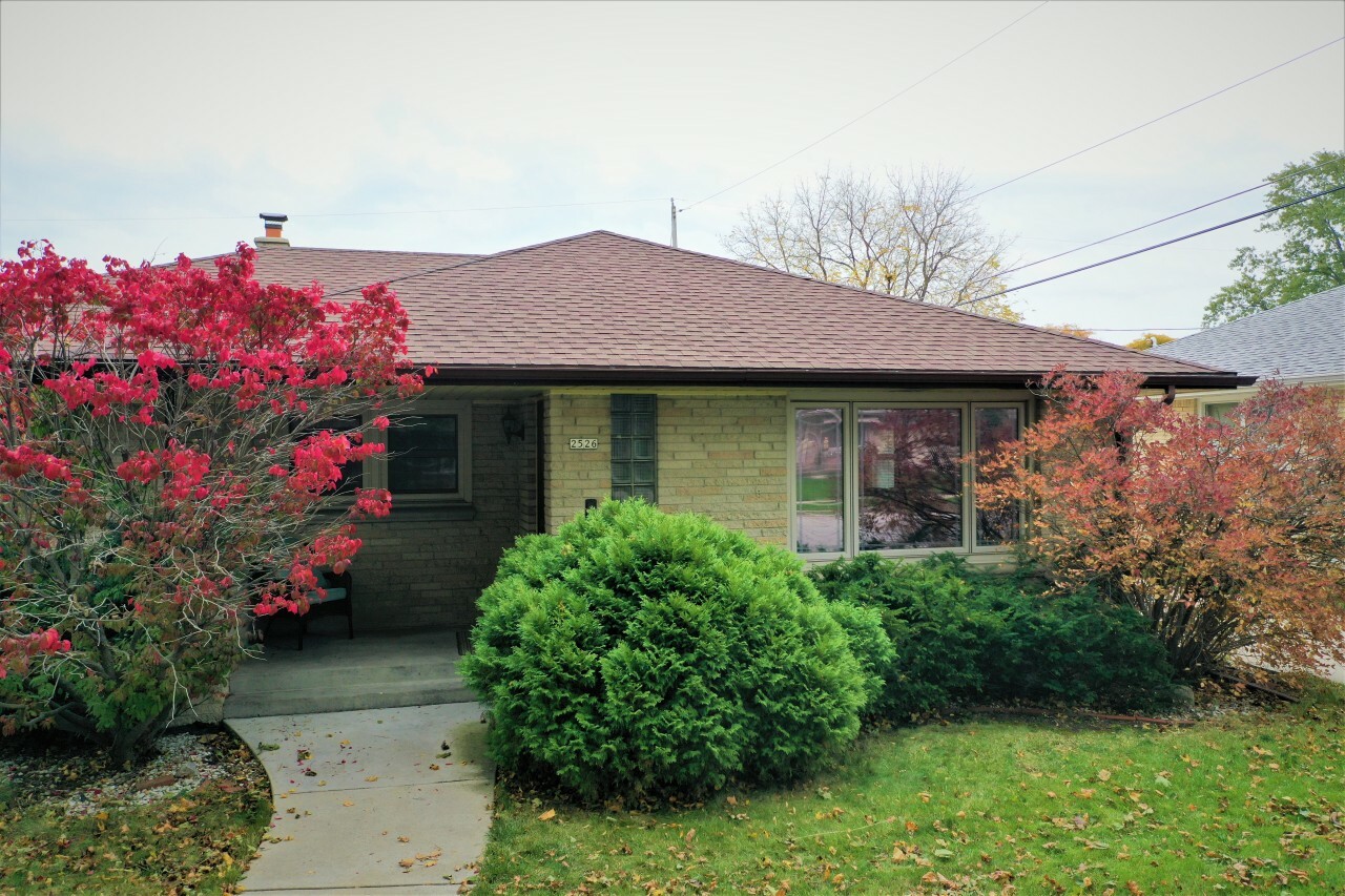 Property Photo: 2526 S 90th St WI 53227