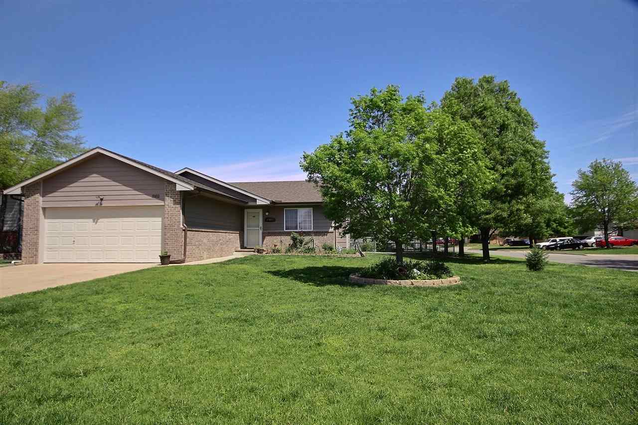 Property Photo:  3102 W 29th Cir S  KS 67217 