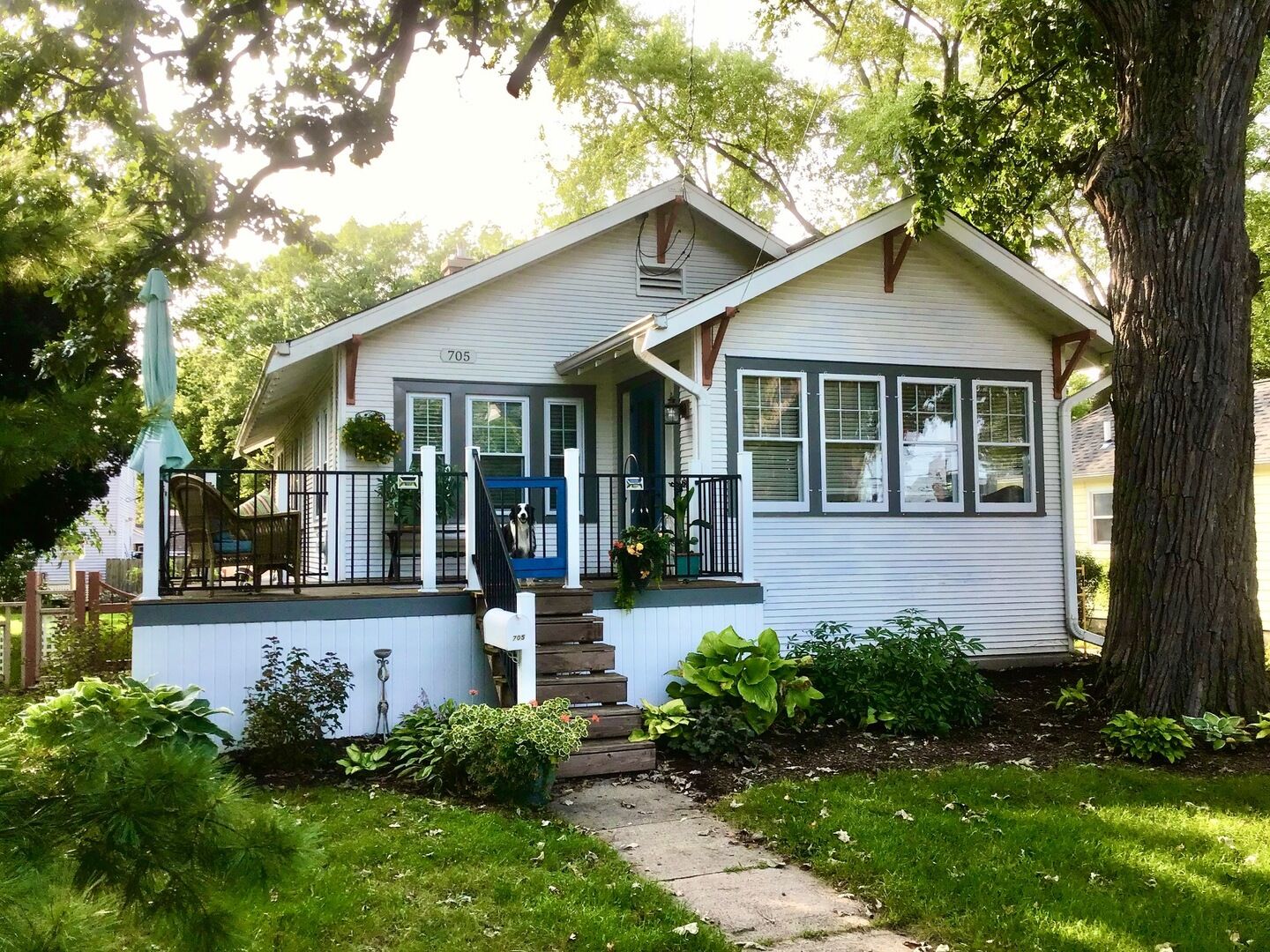 Property Photo:  705 Center Street  IL 60050 