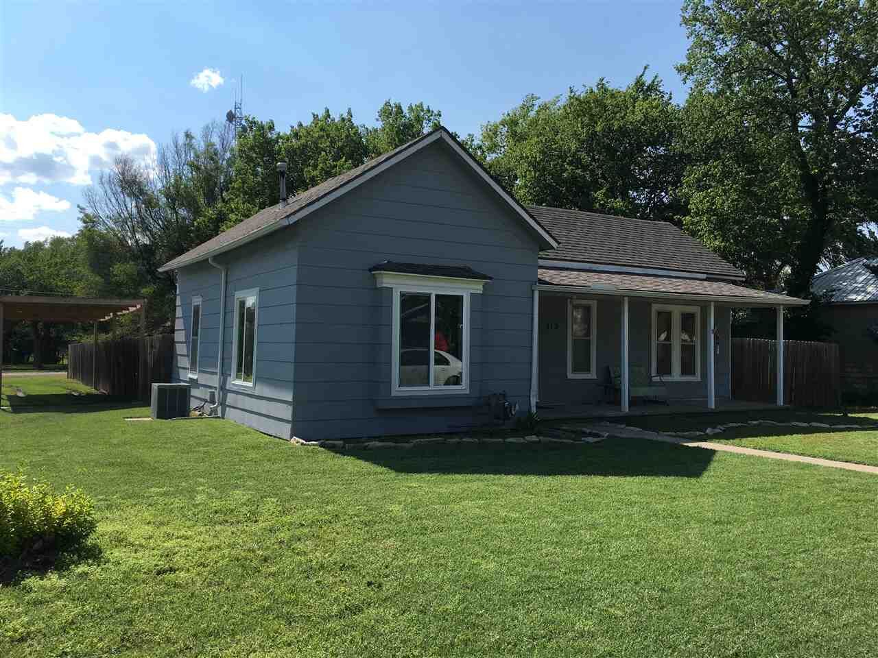 Property Photo:  113 S Rose Hill Rd  KS 67133 