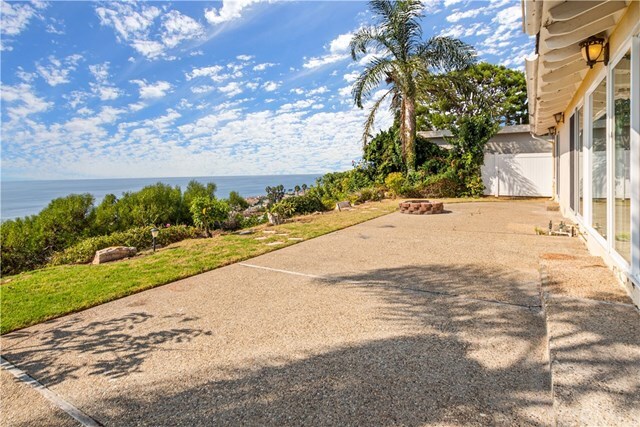 Property Photo: 30823 Via Rivera CA 90275