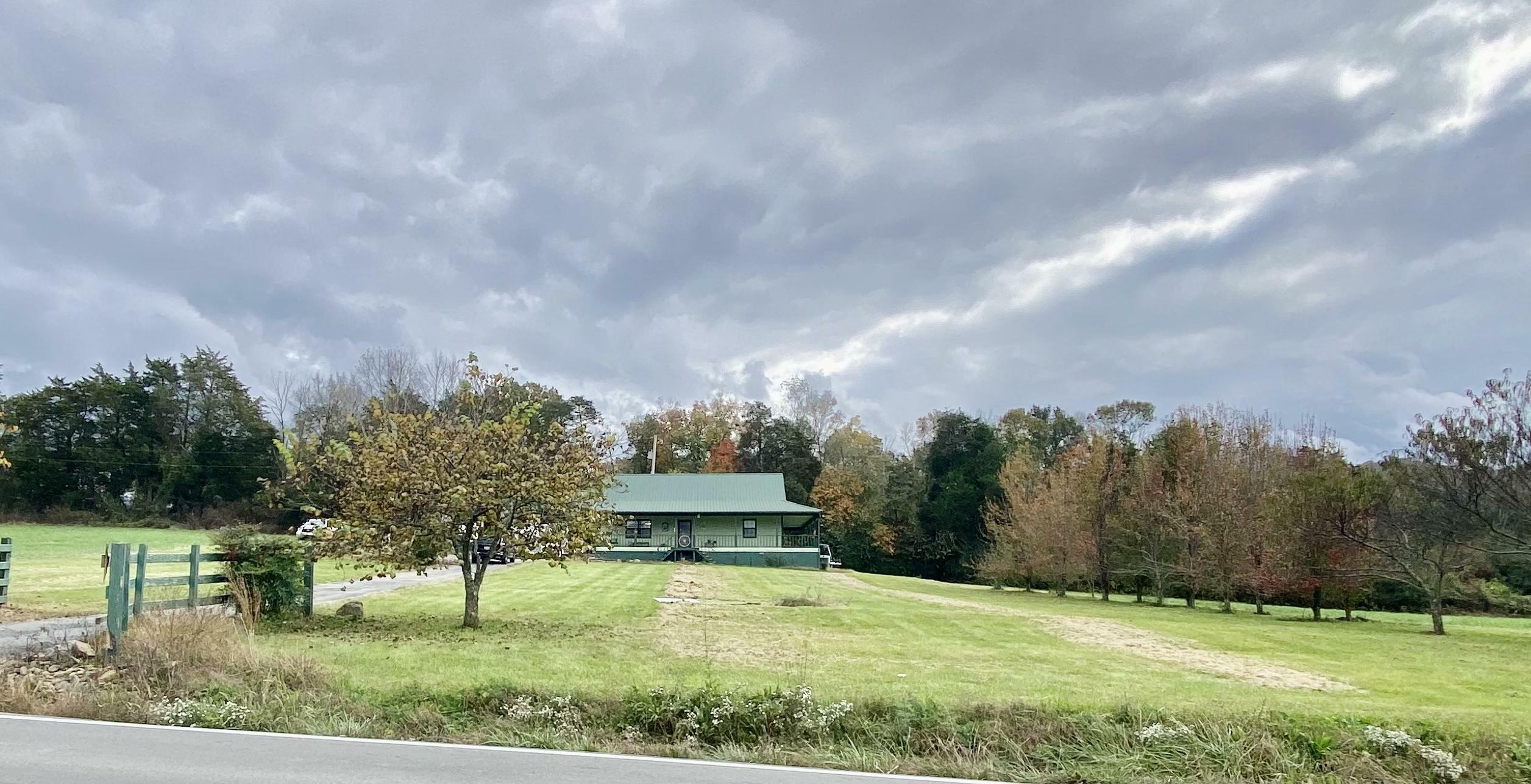 Property Photo:  411 Big Valley Rd  TN 37866 