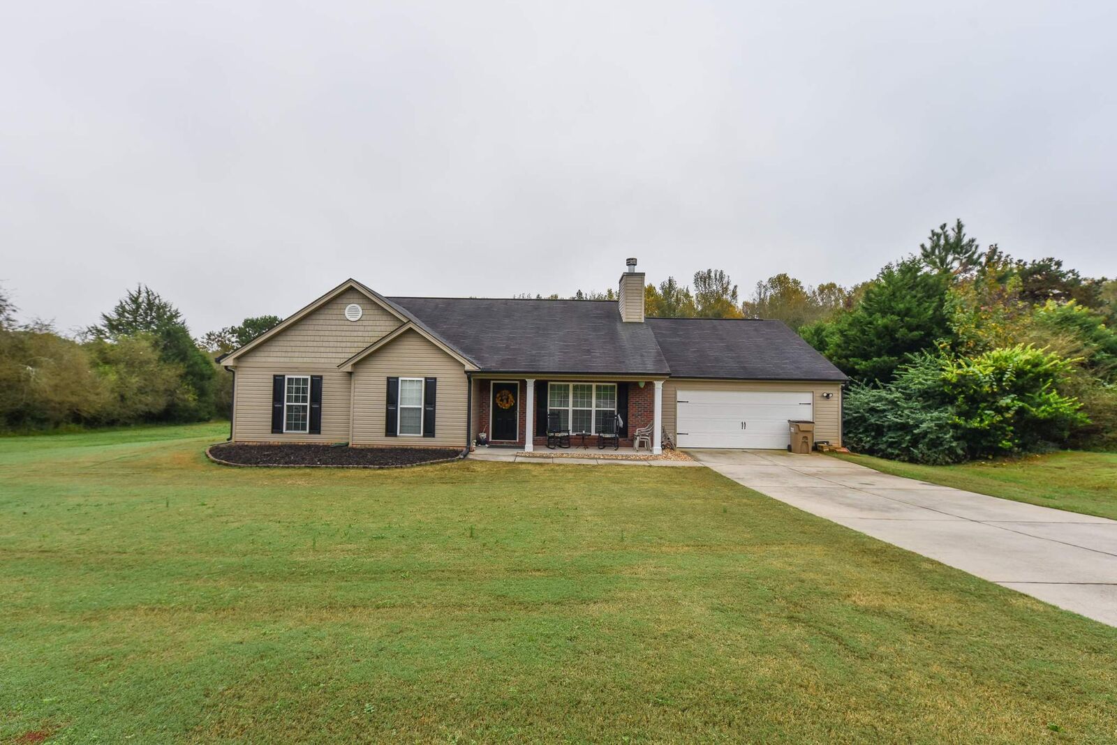 Property Photo: 2555 Marixa Drive GA 30666