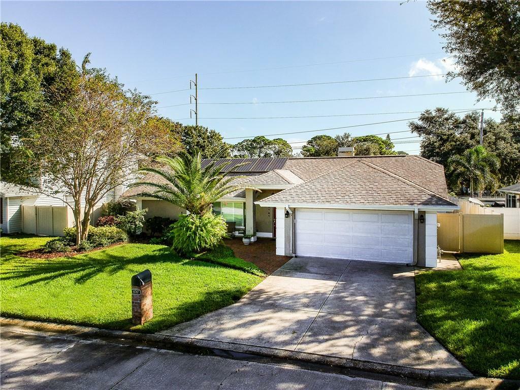 Property Photo:  8787 Glen Lakes Boulevard N  FL 33702 