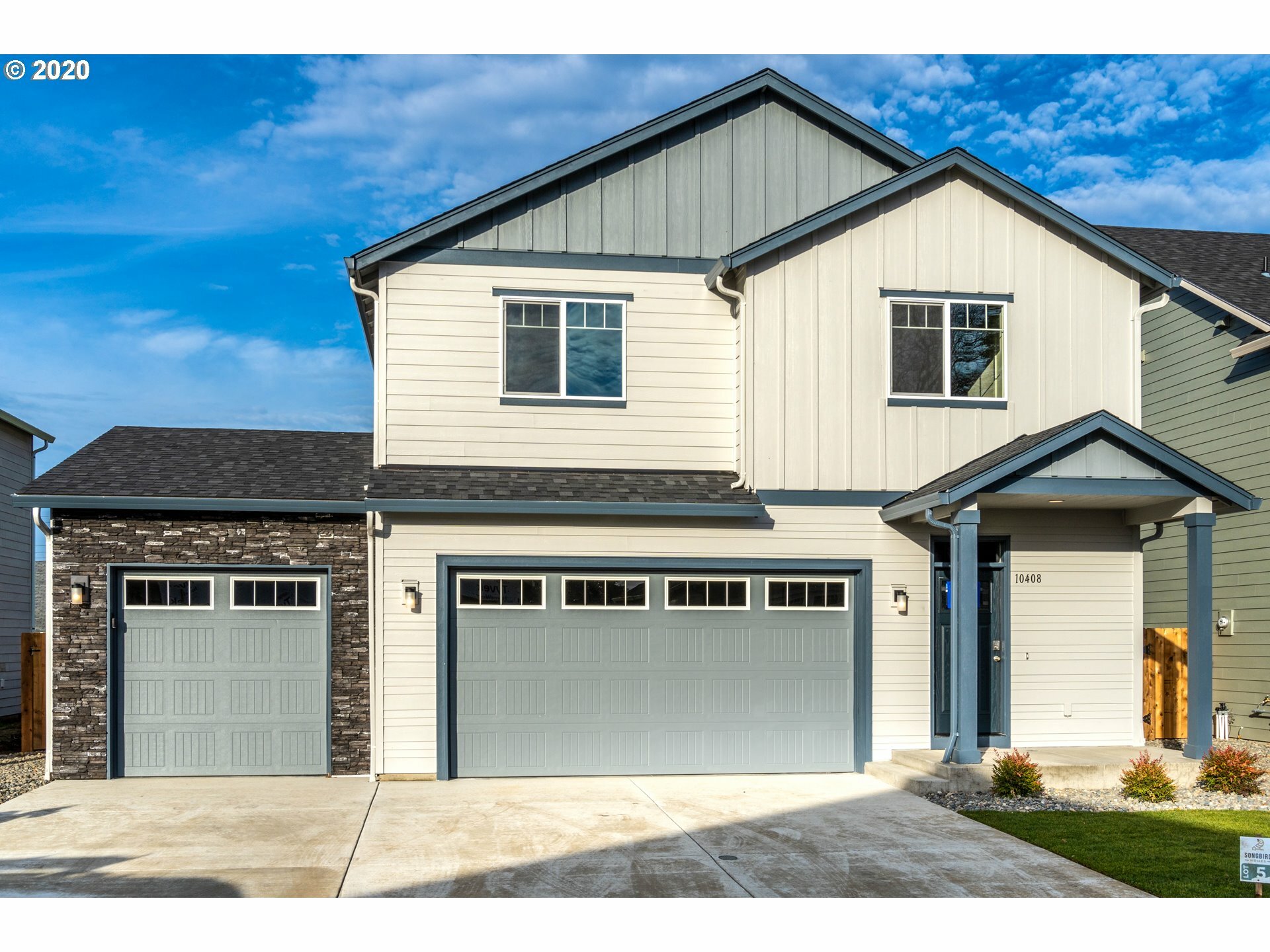 Property Photo: 10408 NE 63rd Cir WA 98662