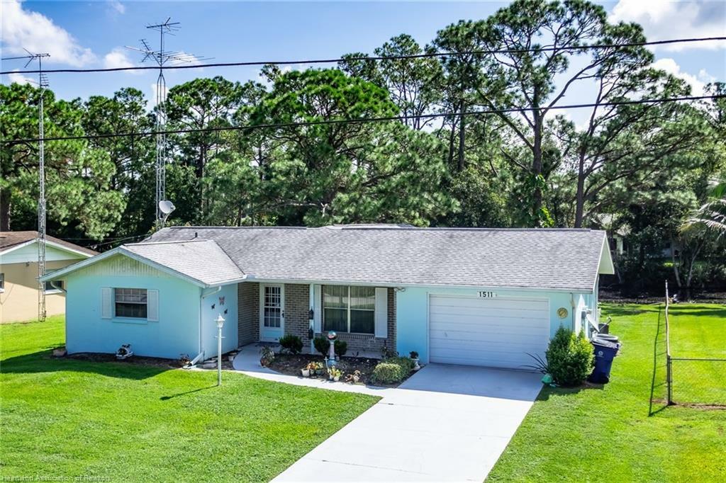 Property Photo:  1511 Winter Road  FL 33852 