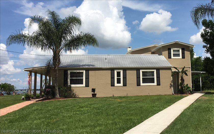 Property Photo: 1697 Lake Lotela Drive FL 33825