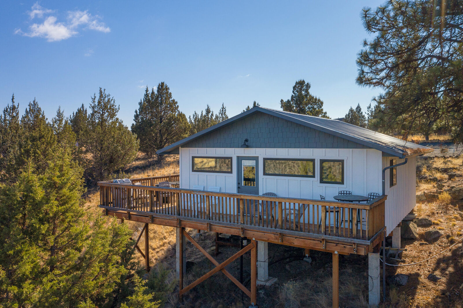 Property Photo: 5220 SW Upper Canyon Rim Drive OR 97734