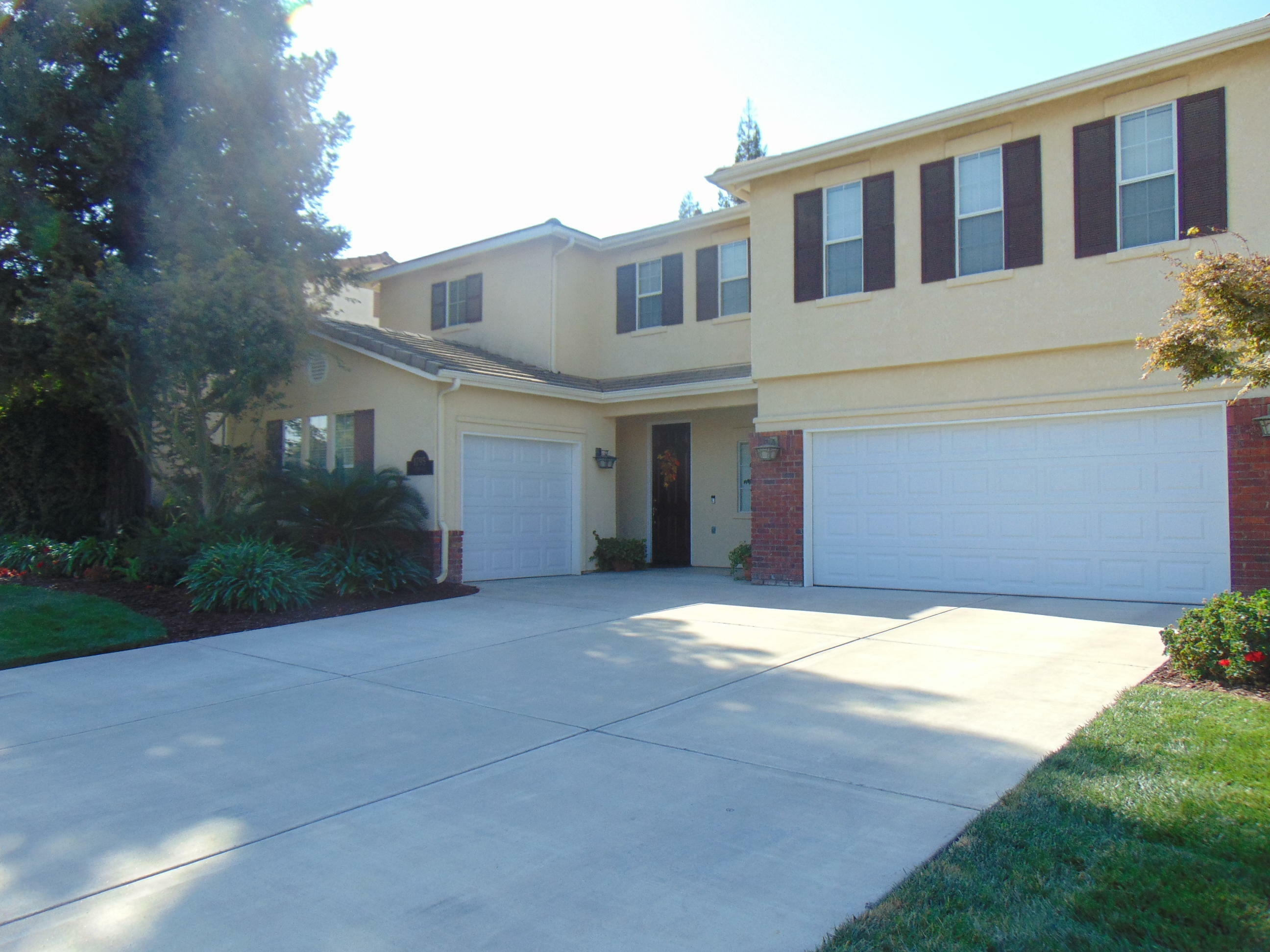 1795 Trebbiano Street  Tulare CA 93274 photo