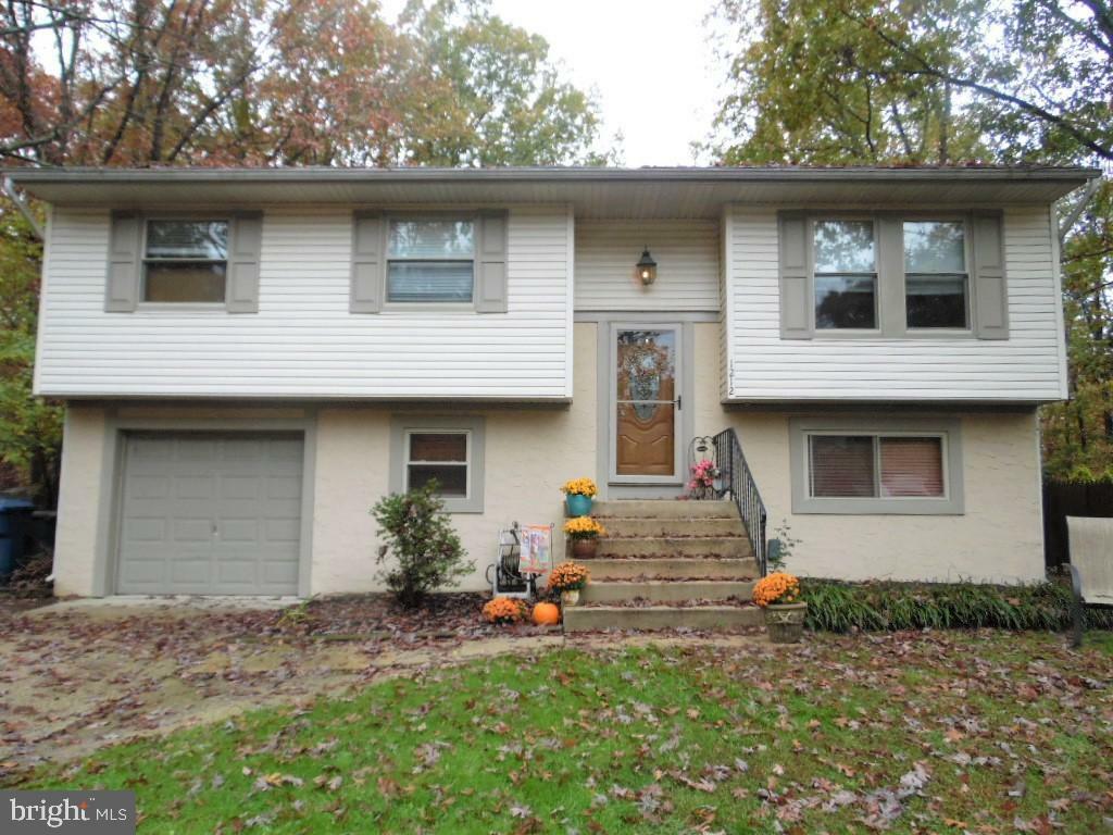 Property Photo:  1212 Iris Avenue  NJ 08094 