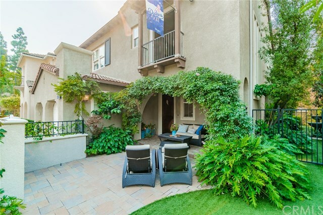 Property Photo: 307 Winslow Avenue CA 90814
