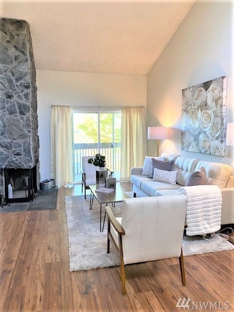 Property Photo: 8035 170th Place NE A2 WA 98052