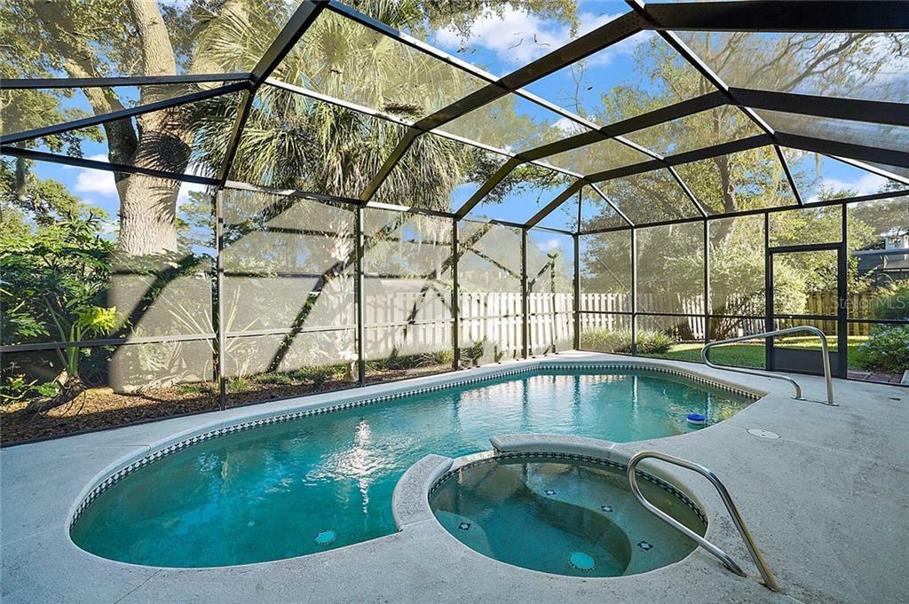 Property Photo:  2022 Sunset Road  FL 32757 