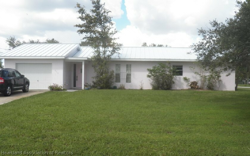 Property Photo:  3013 Miller Avenue  FL 33852 