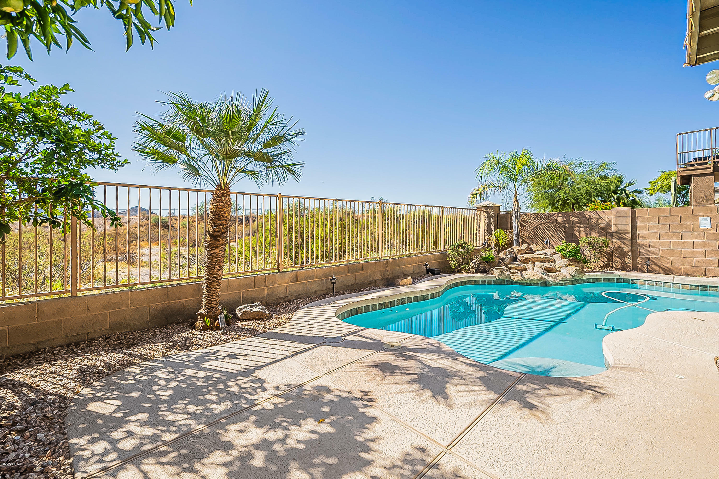 Property Photo:  1643 E Cielo Grande Avenue  AZ 85024 