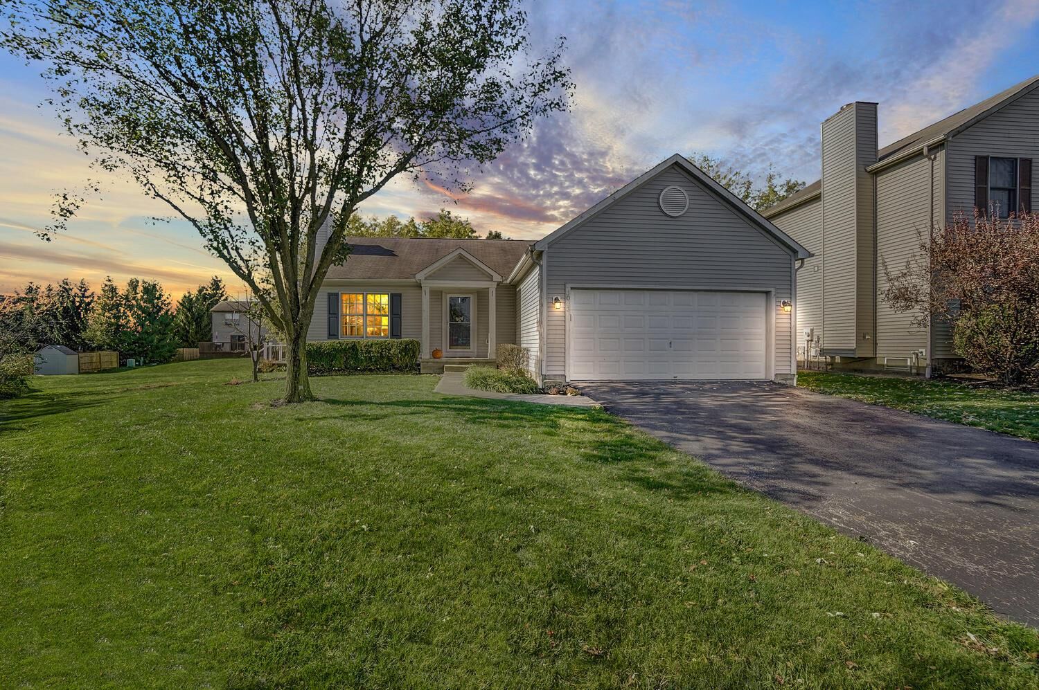 Property Photo:  3043 Indigo Drive  OH 43068 