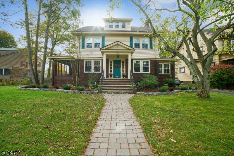 Property Photo:  258 Kingsland Ter  NJ 07079 