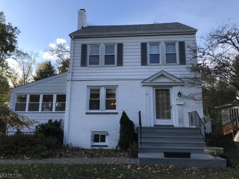 Property Photo:  9 Royal Ave  NJ 07039 