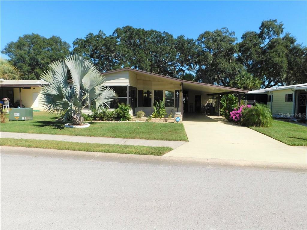 Property Photo:  5520 Riviera Drive  FL 33541 