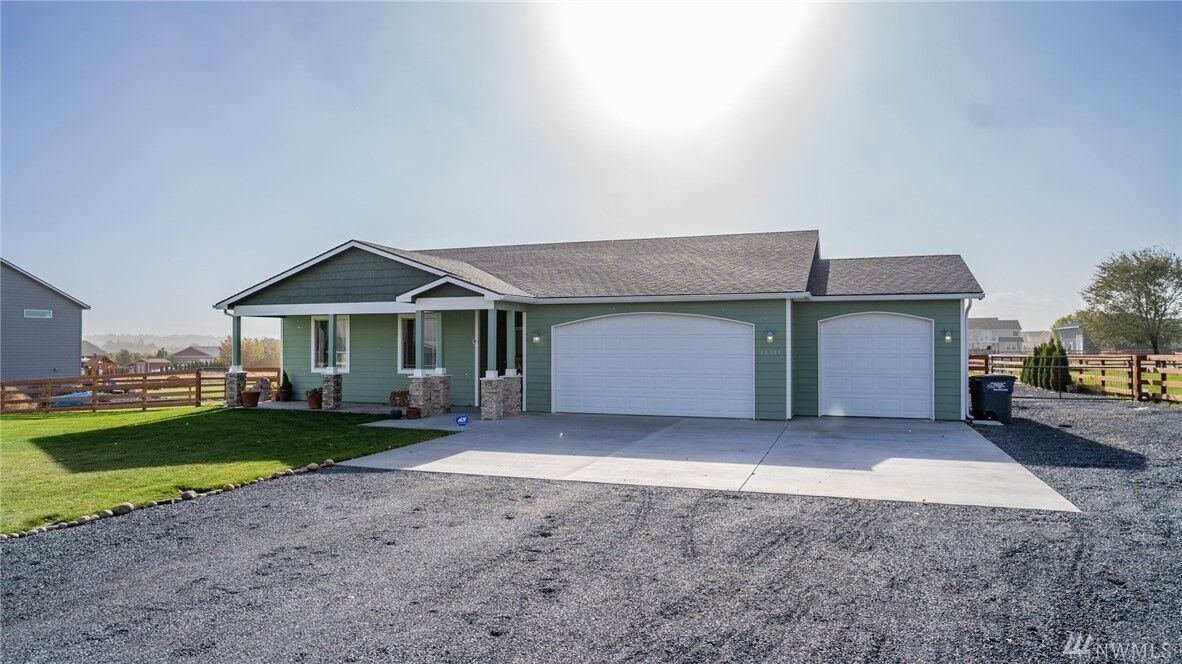 Property Photo:  10315 Road 5.9 NE  WA 98837 