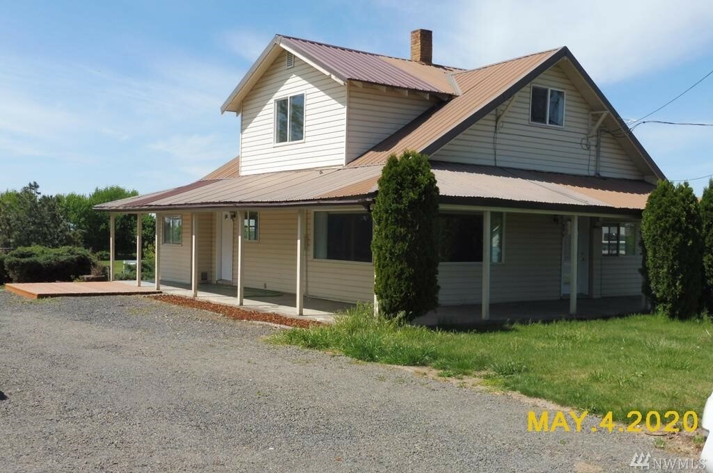 Property Photo:  1954 S College Ave  WA 99324 