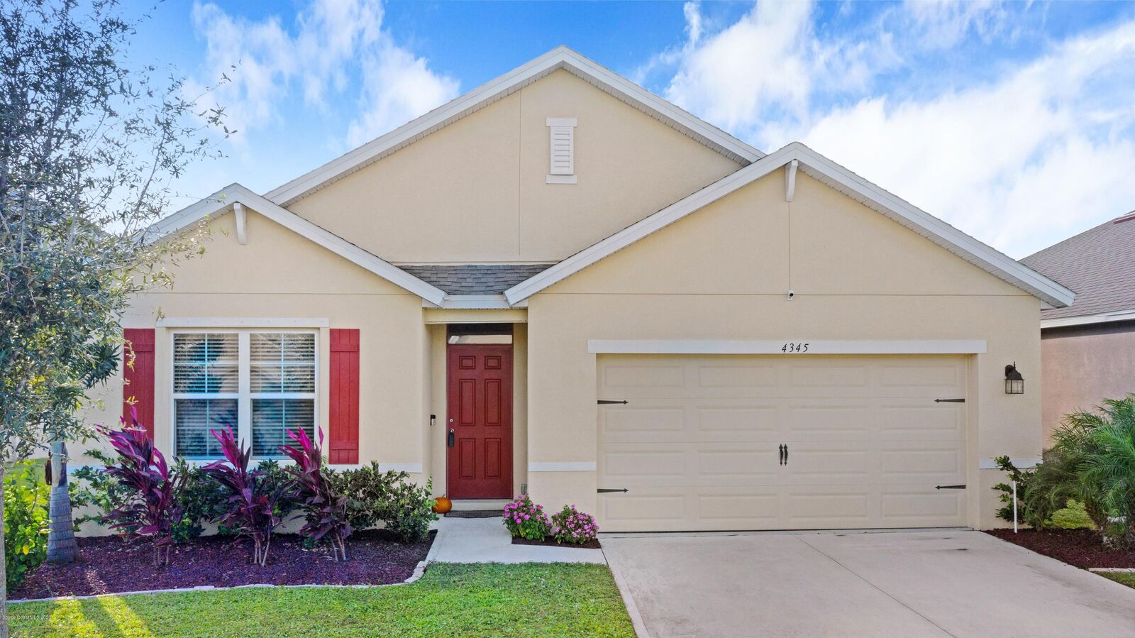 Property Photo: 4345 Pagosa Springs Circle FL 32901