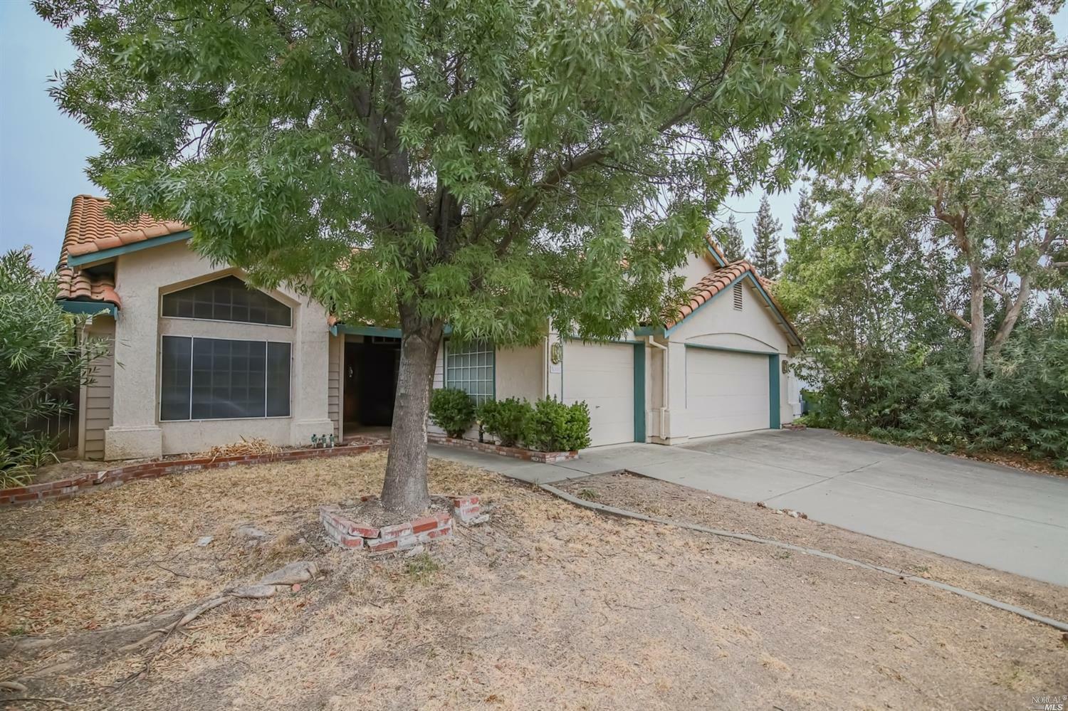 307 Greyhawk Court  Vacaville CA 95688 photo