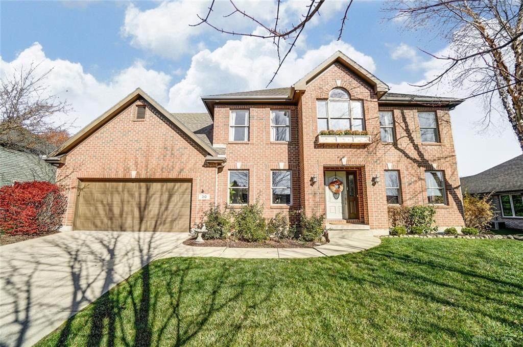 Property Photo: 30 Knollview Court OH 45327