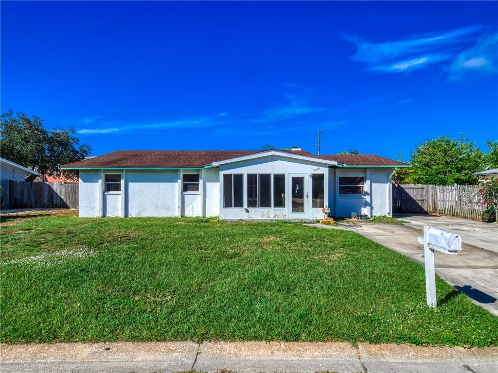 Property Photo:  3210 33rd Street Court W  FL 34205 