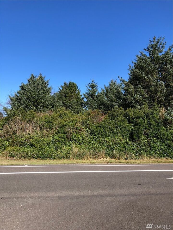 Property Photo:  178 Pacific Blvd NW  WA 98569 