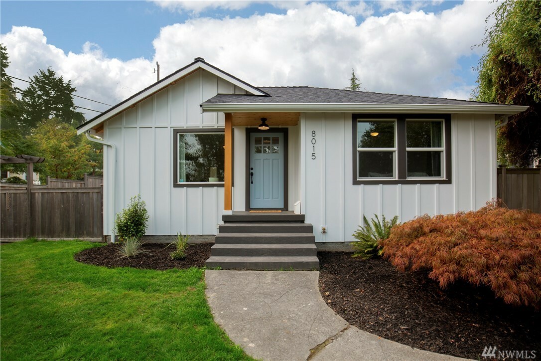 Property Photo:  8015 A 37th Ave SW  WA 98126 