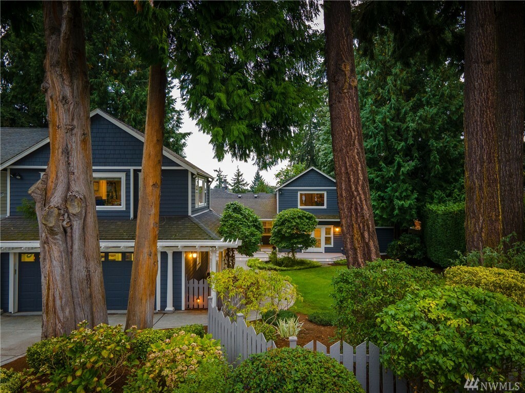 Property Photo: 10024 116th Ave NE WA 98033