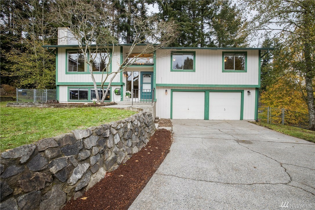 Property Photo:  4435 Marlyce Ct SE  WA 98366 