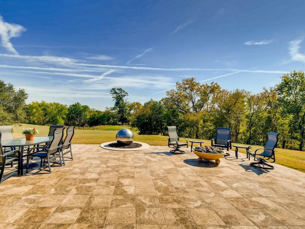 Property Photo: 101 Apache Mountain Lane TX 78633
