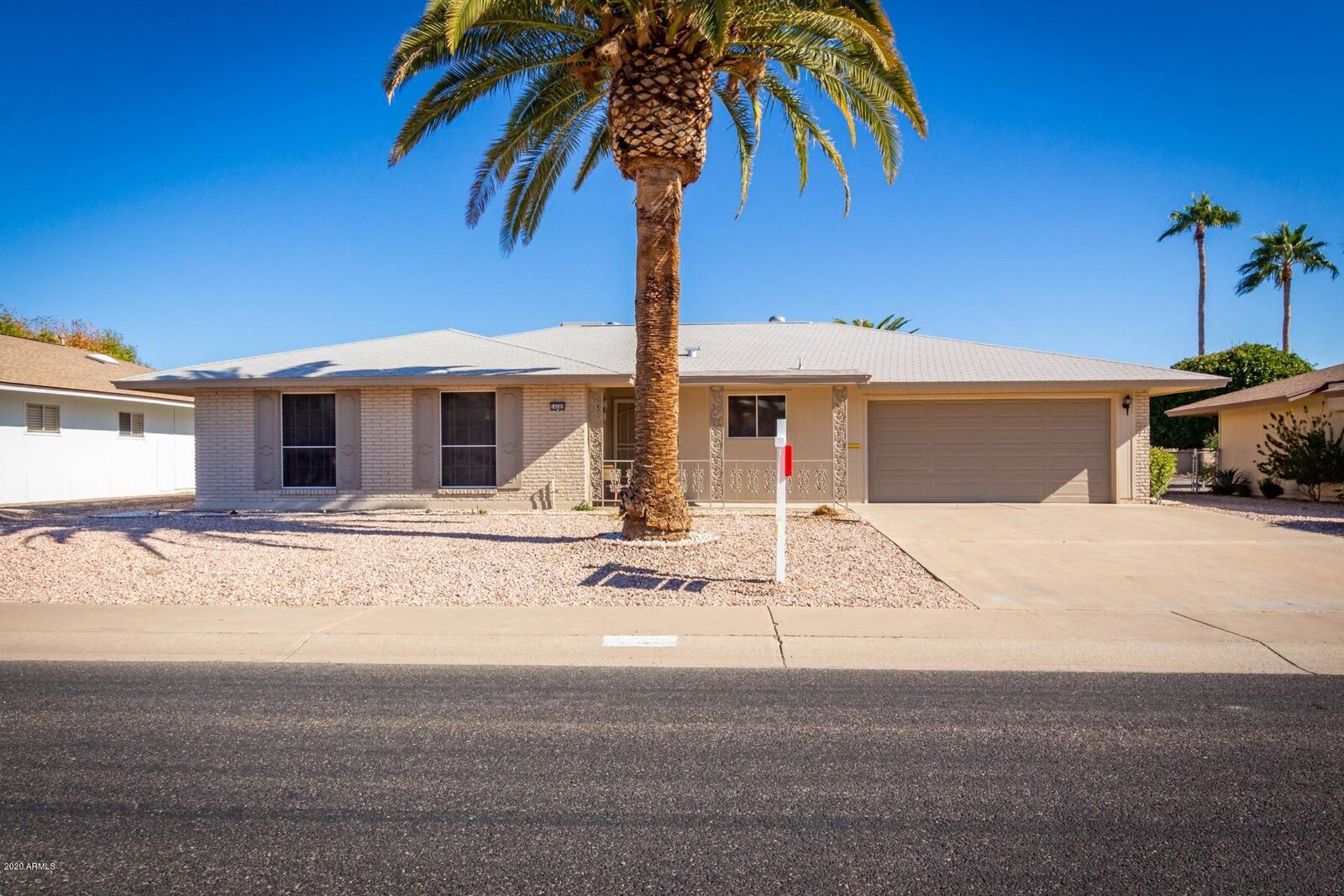 Property Photo: 14205 N Tumblebrook Way AZ 85351