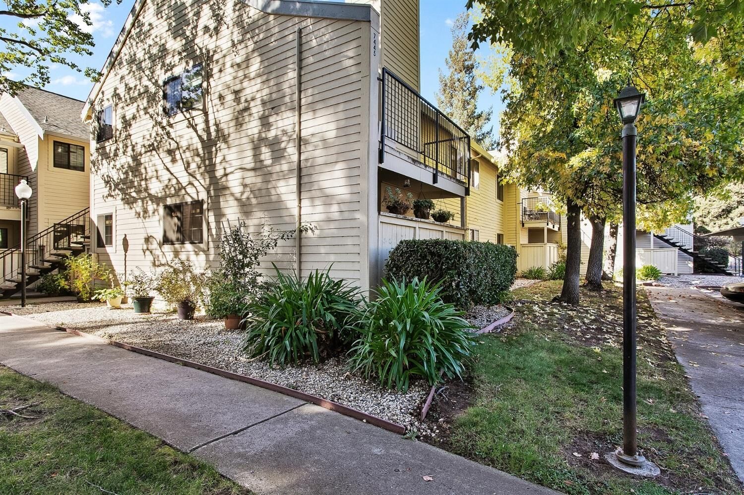 Property Photo:  7445 Auburn Oaks Court G  CA 95621 