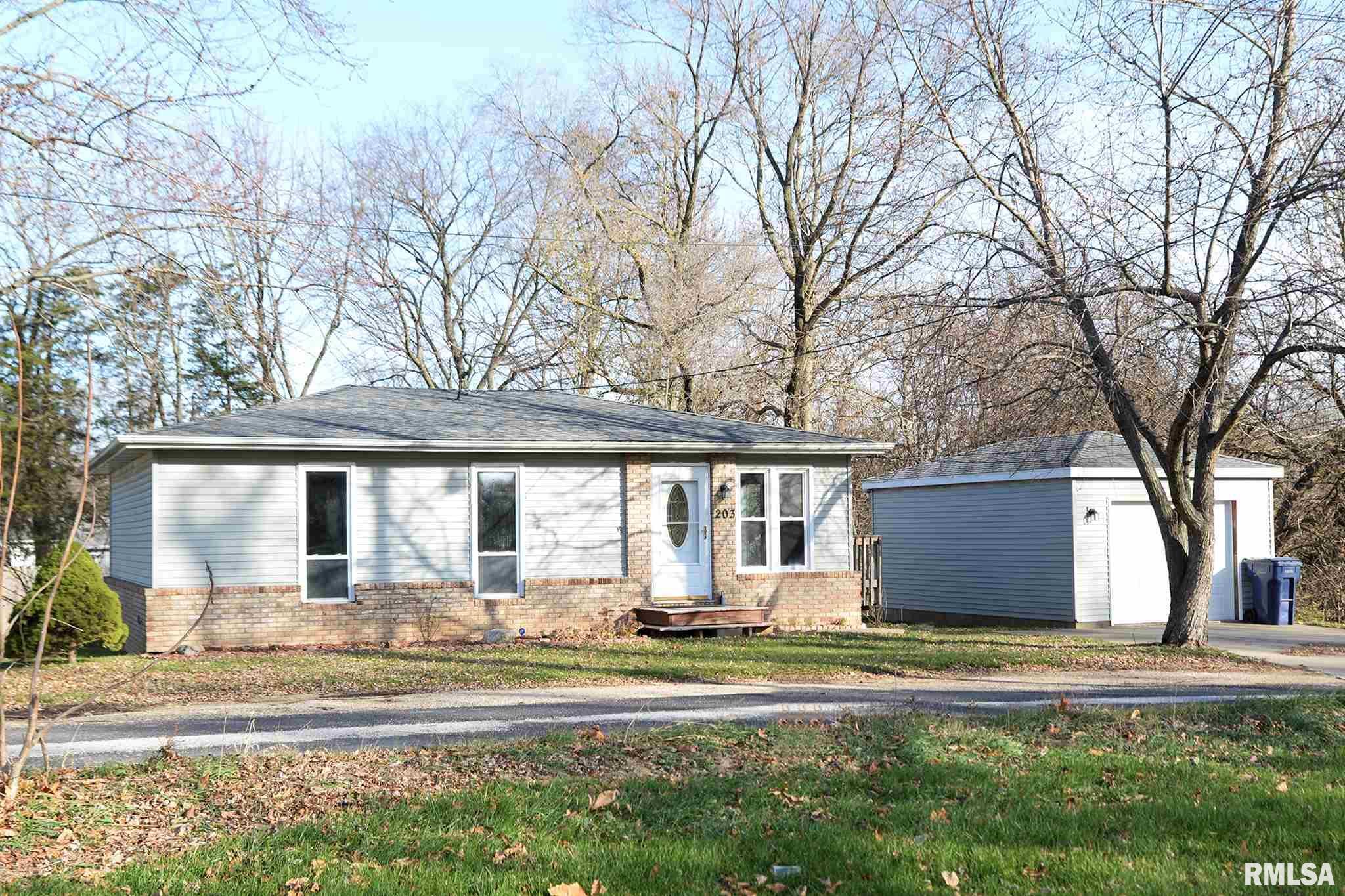 203 E Whipp  Bartonville IL 61607 photo
