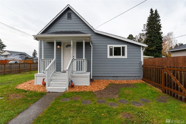 Property Photo: 501 N Cherry St WA 98233