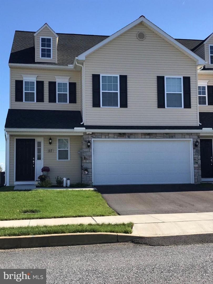 Property Photo: 30 Cortland Crossing PA 17078