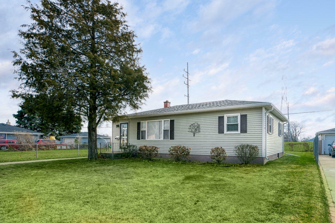 Property Photo: 3601 Republic Ave WI 53405
