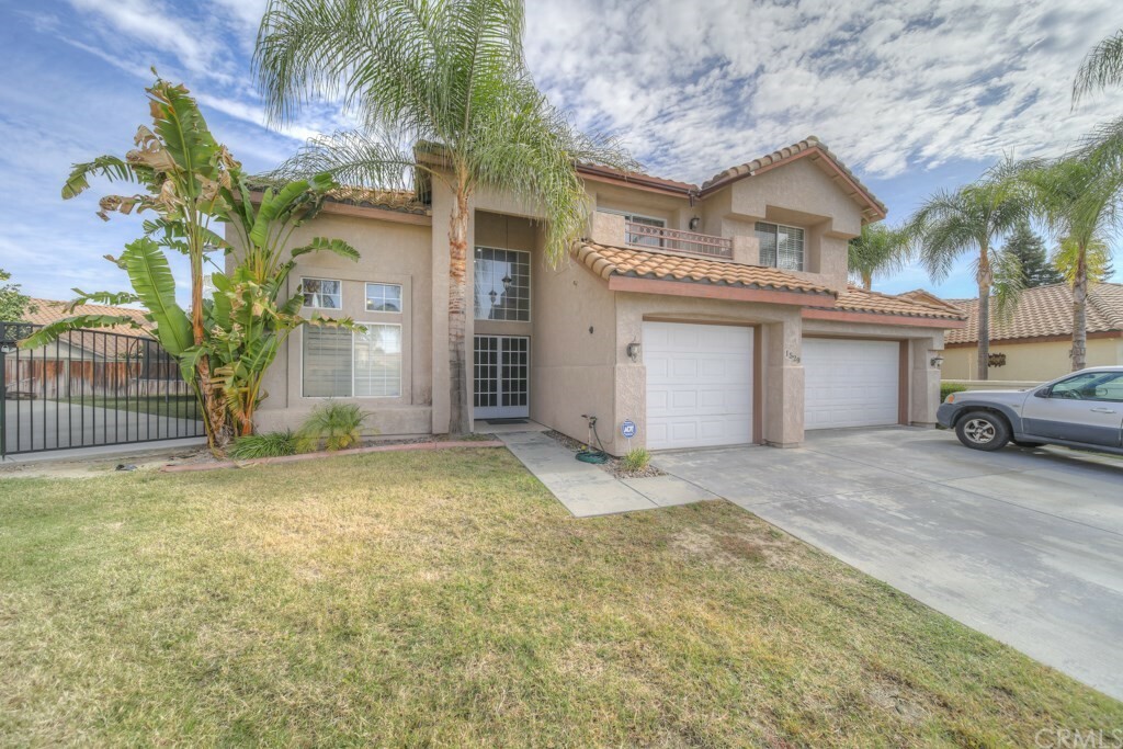 Property Photo:  1529 Corte Granada  CA 92583 