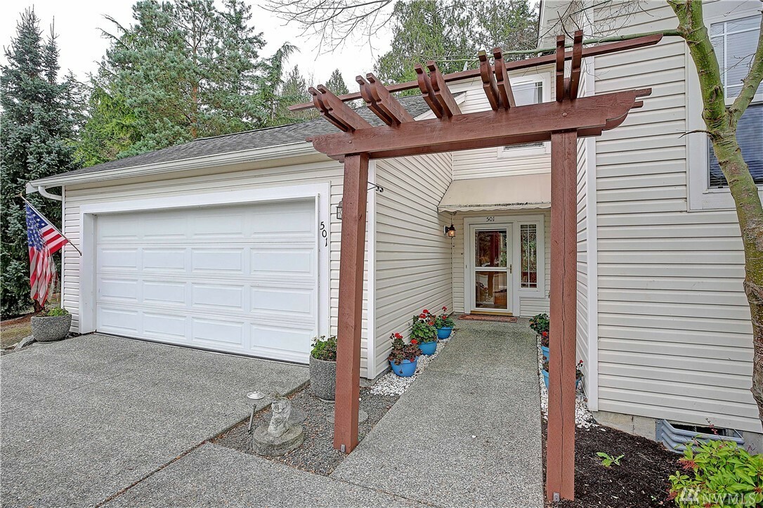 Property Photo:  7428 Centerville Ct 501  WA 98292 