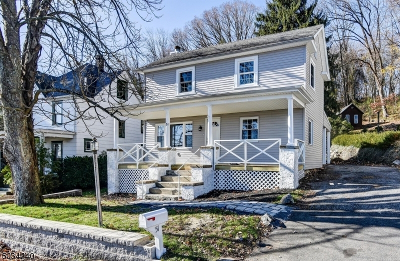 Property Photo:  51 Fairview Ave  NJ 08829 