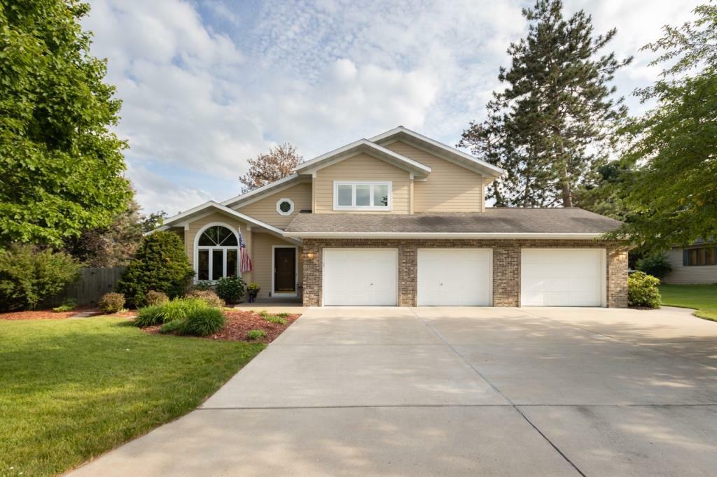 Property Photo:  8106 Southridge Drive  WI 54474 