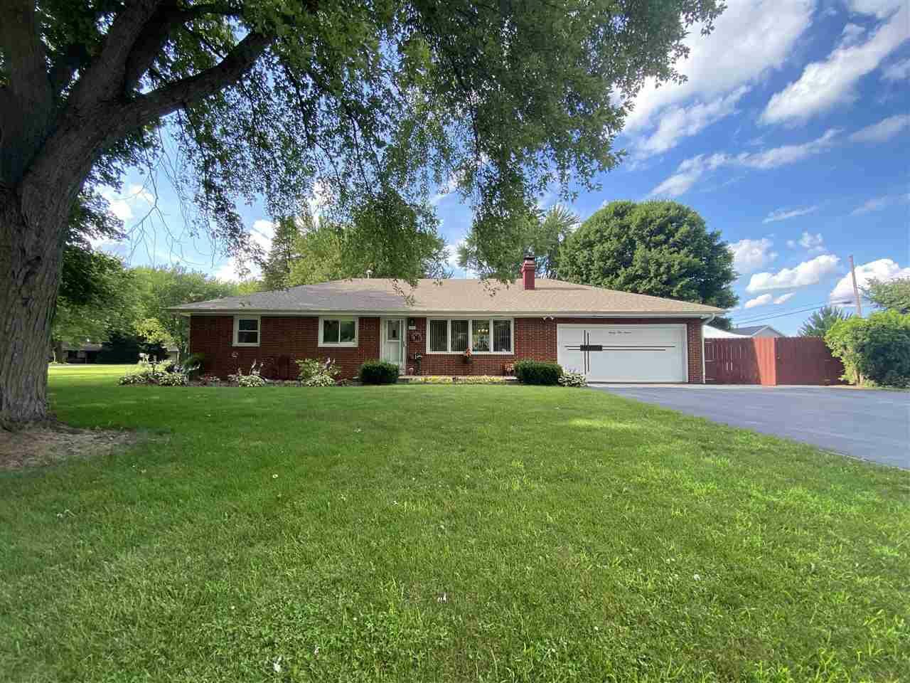 Property Photo: 2111 Murphy Woods Rd WI 53511