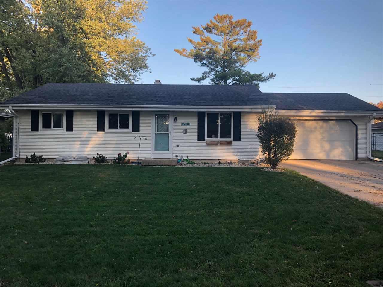 Property Photo: 2710 Sherwood Dr WI 53545