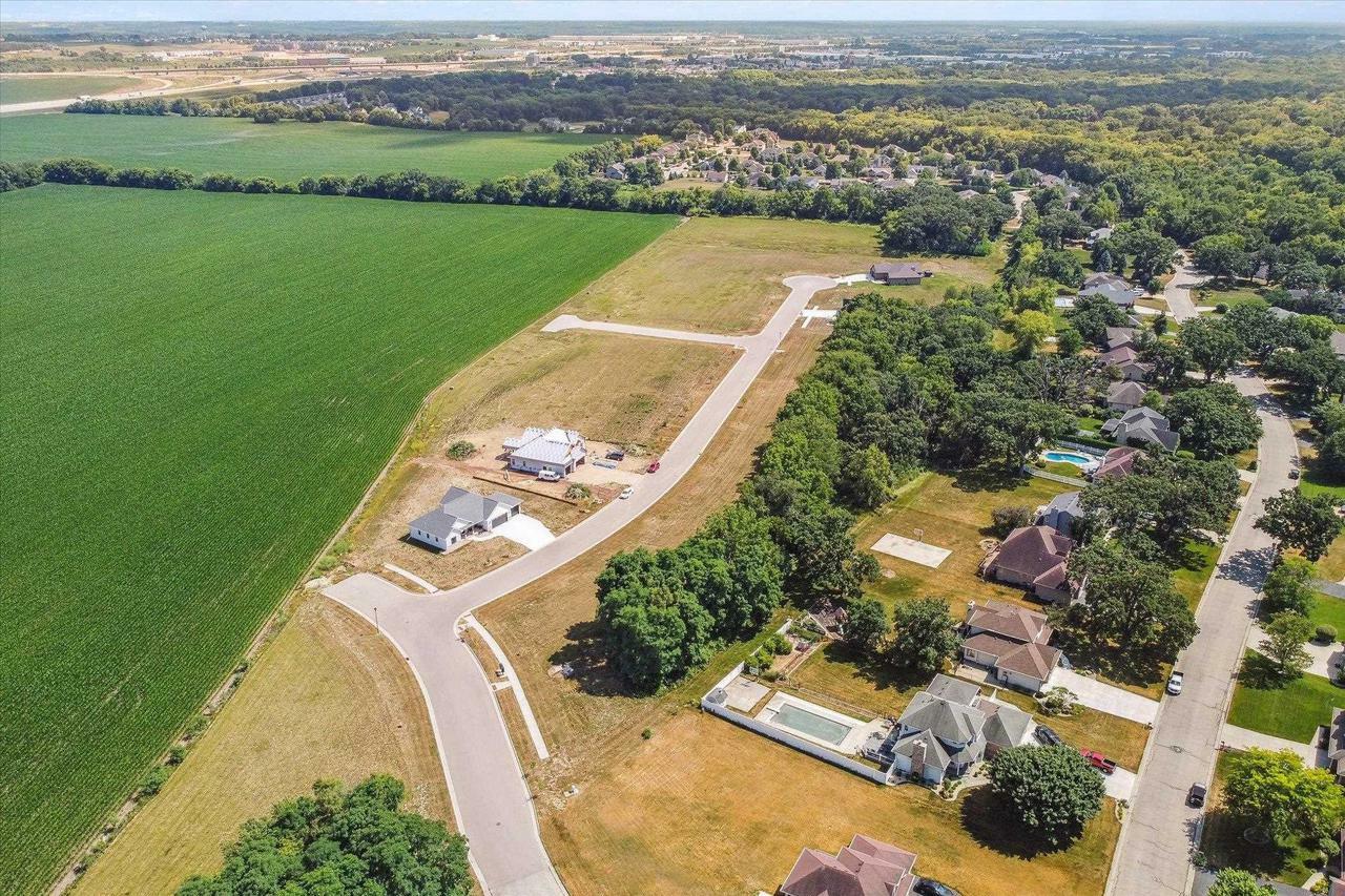 Property Photo:  2690 Woodside Drive  WI 53511 